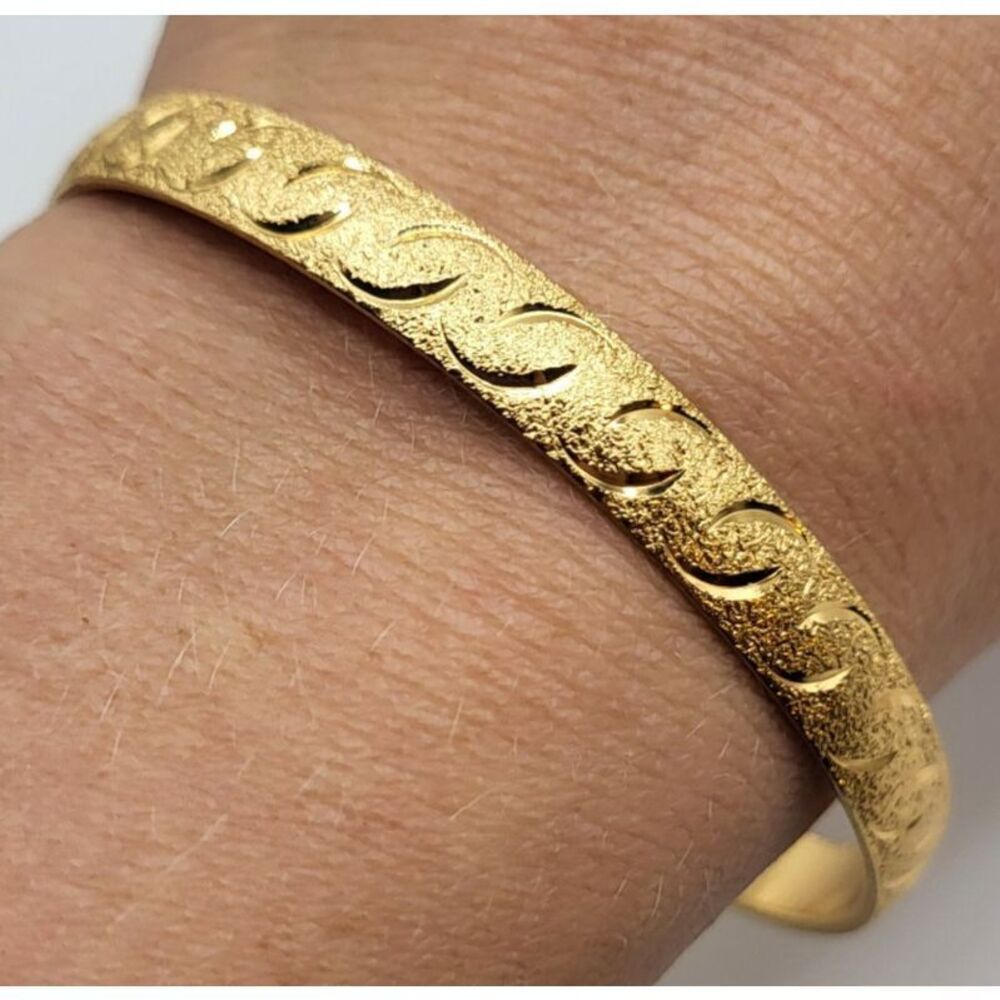 Monet Diamond Etched Gold Tone Bangle Bracelet 2.5in dia